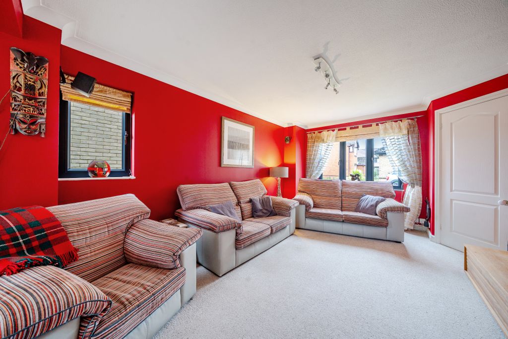 Property photo 3 of 14