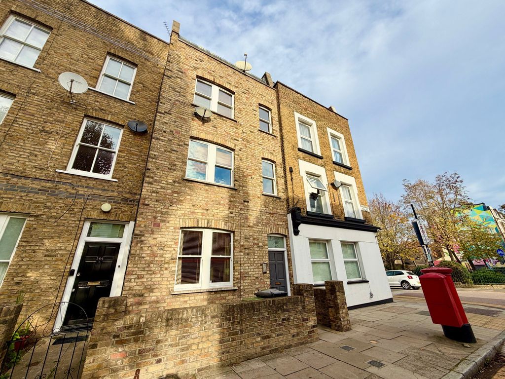 Property photo 2 of 11