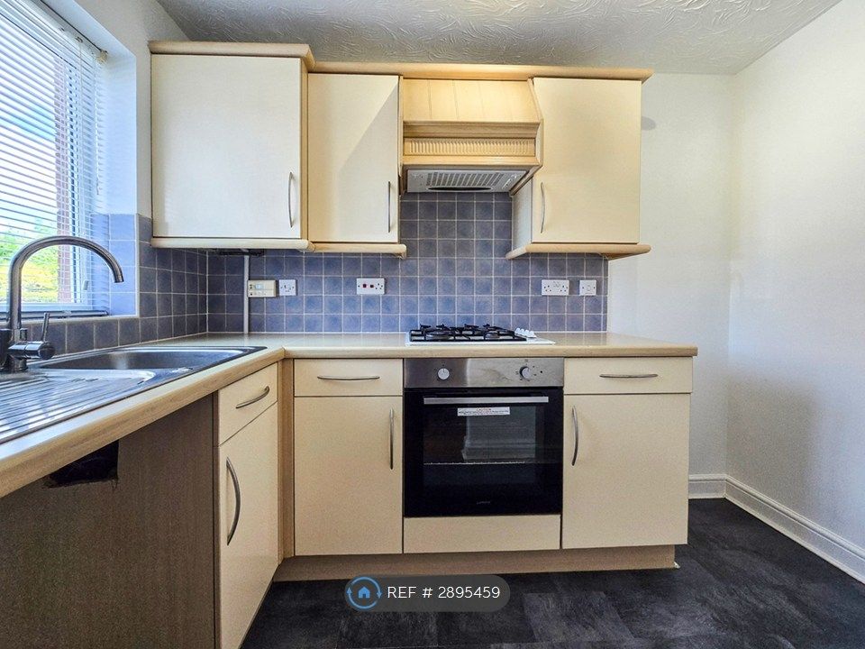 Property photo 3 of 21