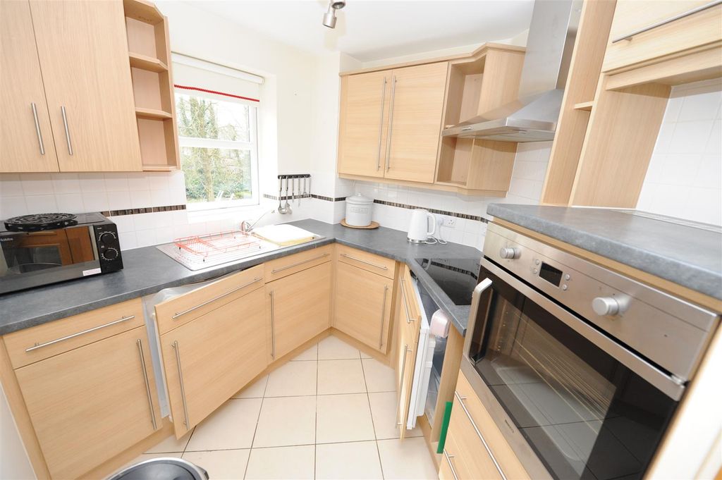 Property photo 3 of 9