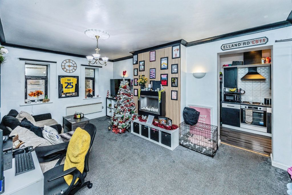 Property photo 2 of 18