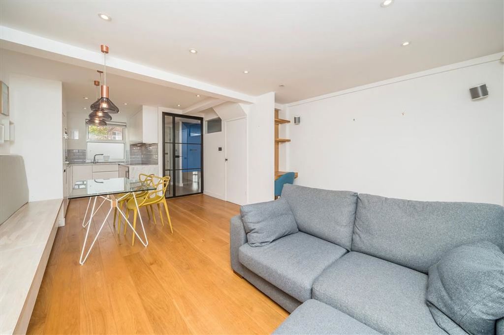 Property photo 2 of 6