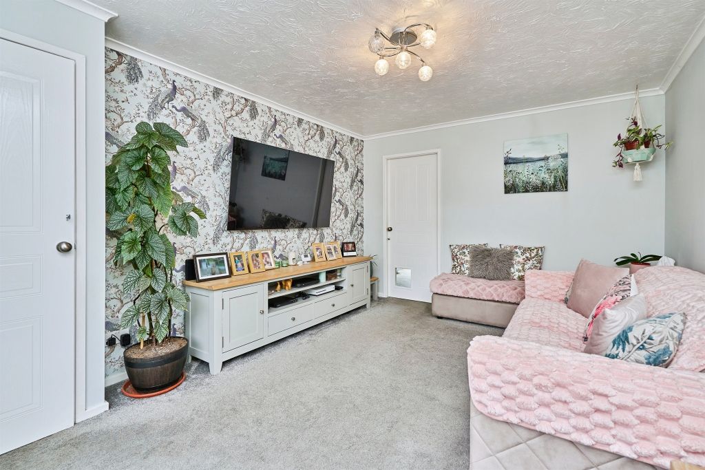 Property photo 3 of 26