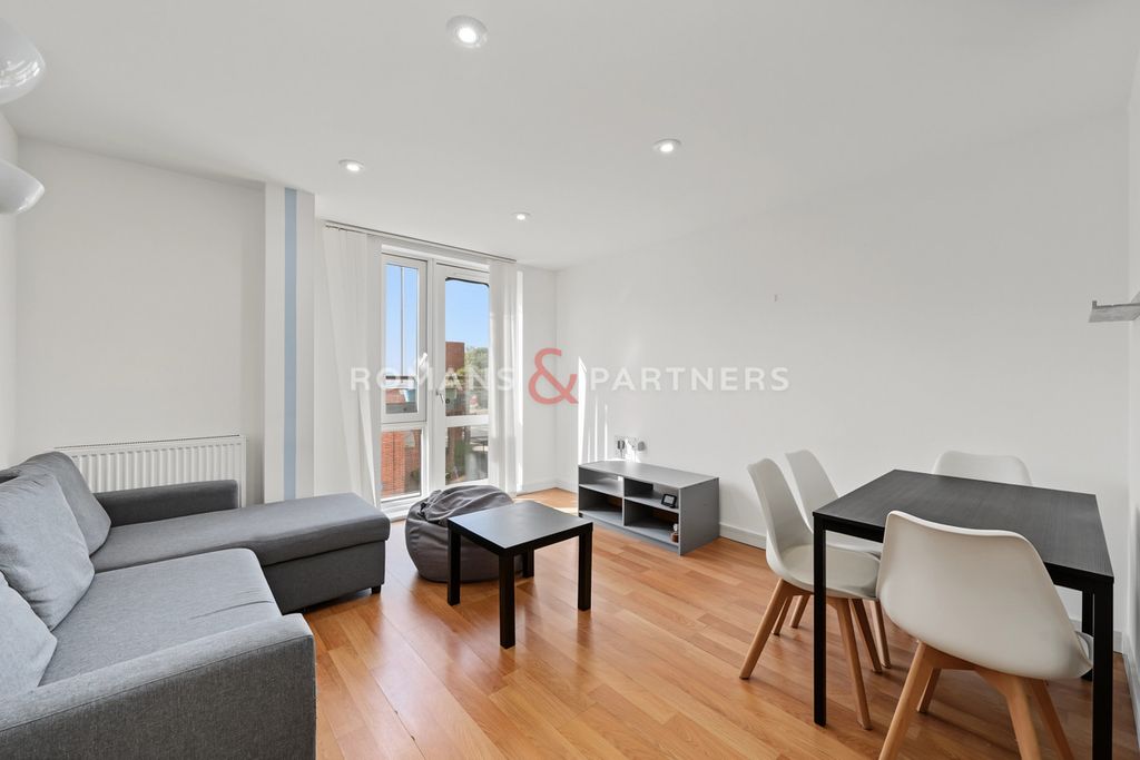 Property photo 1 of 12