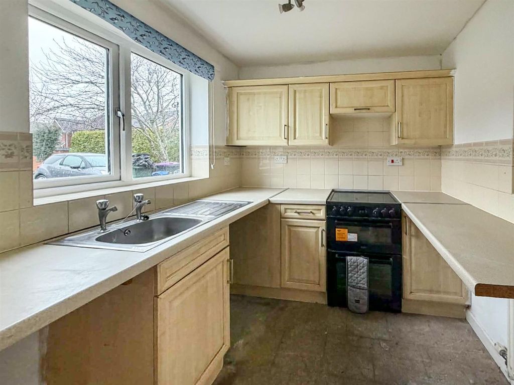 Property photo 2 of 13 Kitchen