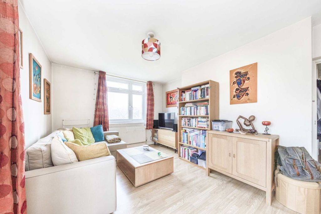 Property photo 2 of 4