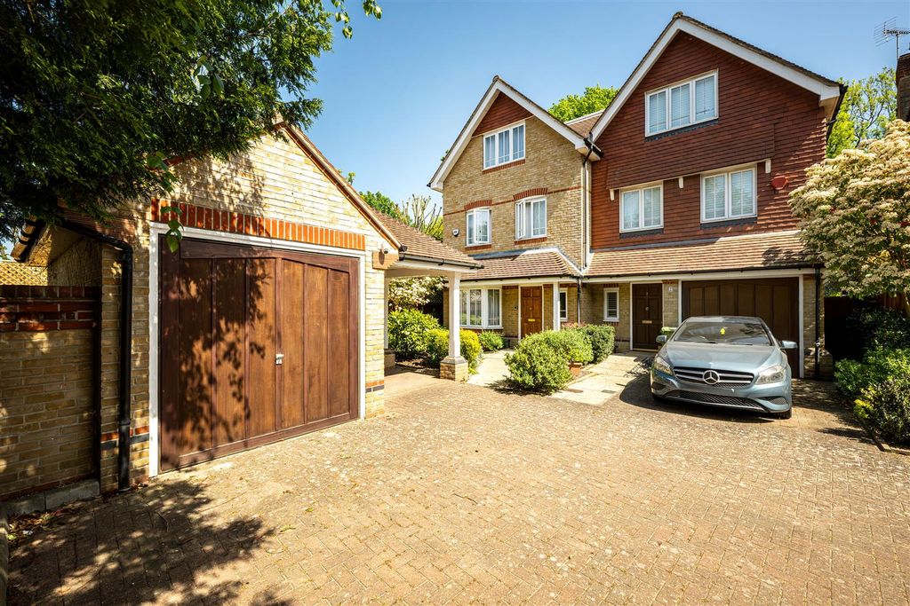 Property photo 1 of 10 Exterior, Carport & Garage
