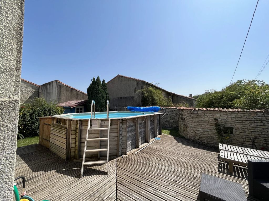 Property photo 2 of 29