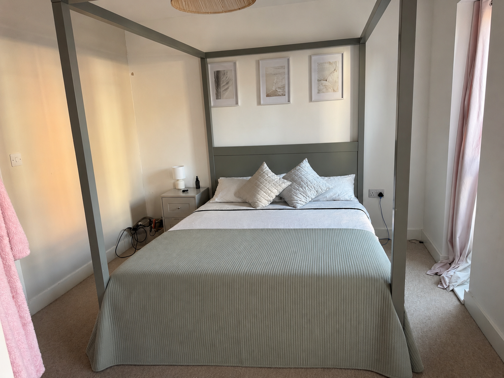 2 bed flat for saleSherman Avenue, Reading RG2 photo 4