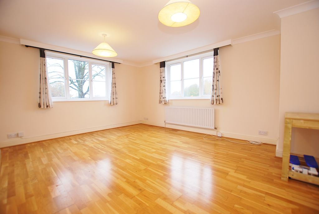 Property photo 3 of 7 Photo 03