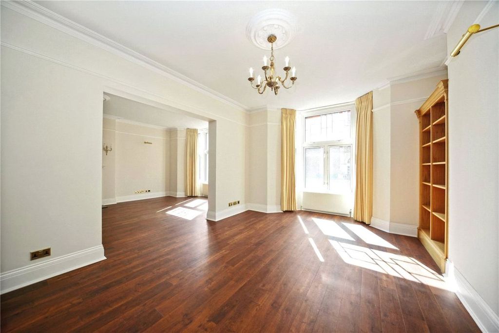Property photo 3 of 6