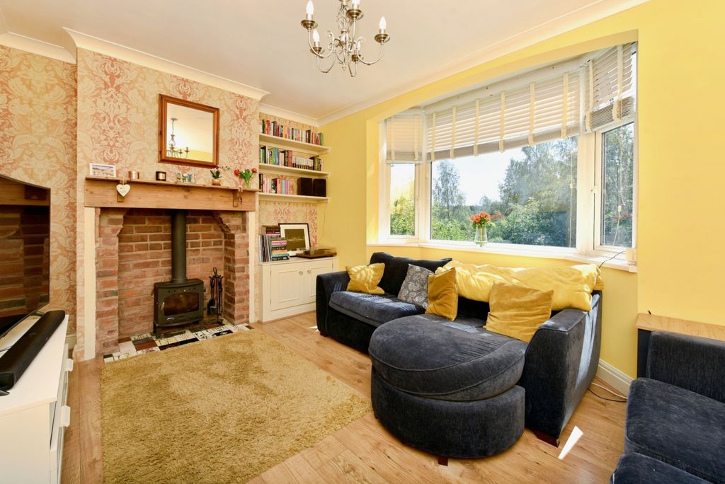 Property photo 3 of 15