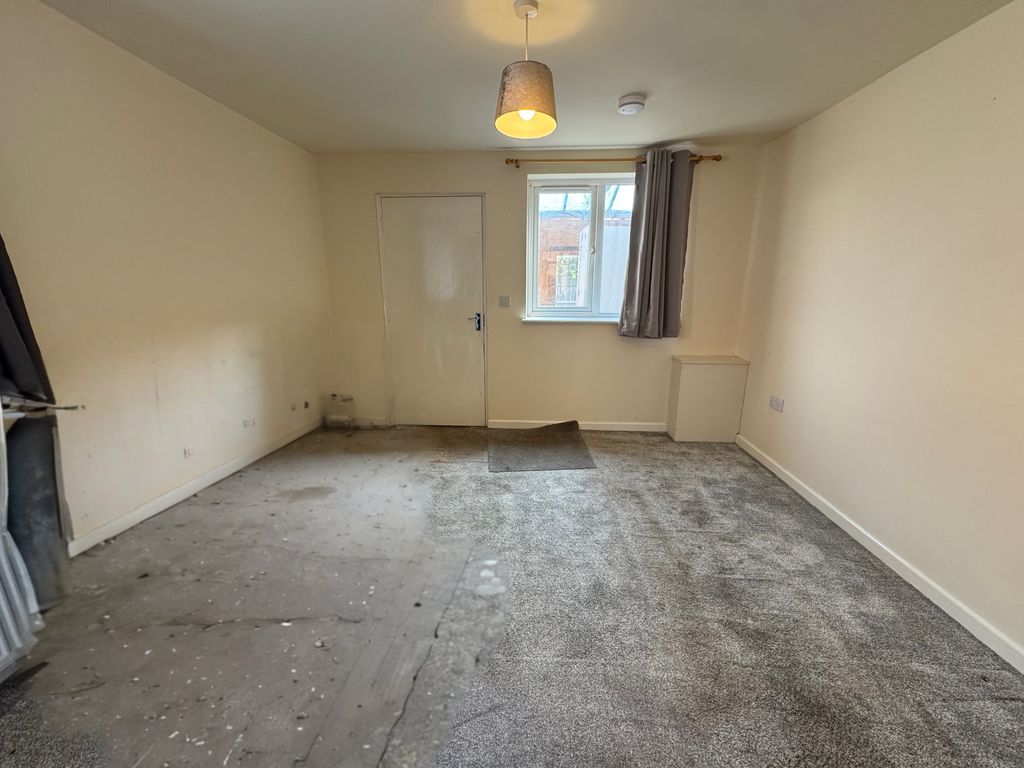 Property photo 3 of 4 2Da793Fa-Ff3C-4B6D-Bd27-731C07D55Ed7