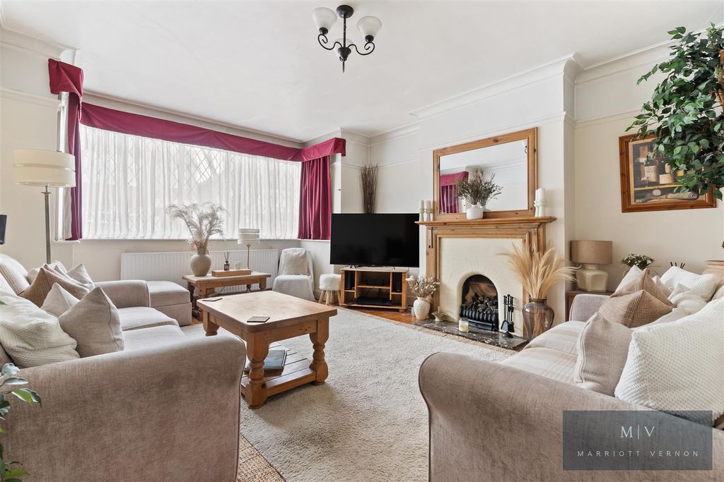 Property photo 2 of 16 Brickwood Road 10 MV-4.Jpg