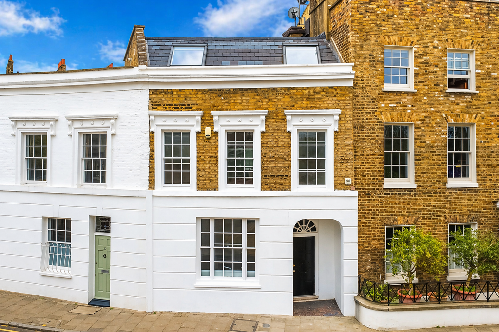 Property photo 1 of 29 Front (Exterior)