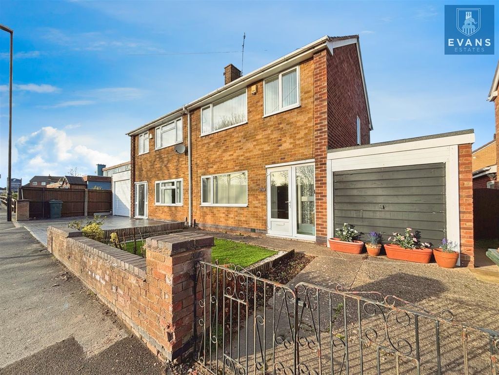 Property photo 1 of 14 Front