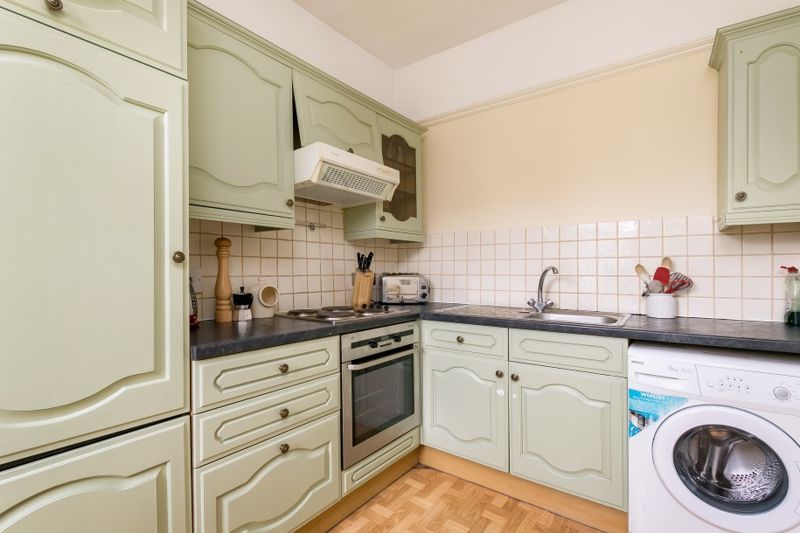 Property photo 3 of 9 Kitchen