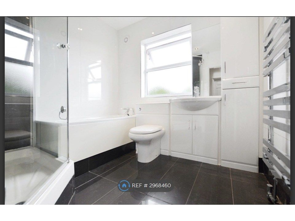 Property photo 2 of 5 Bathroom