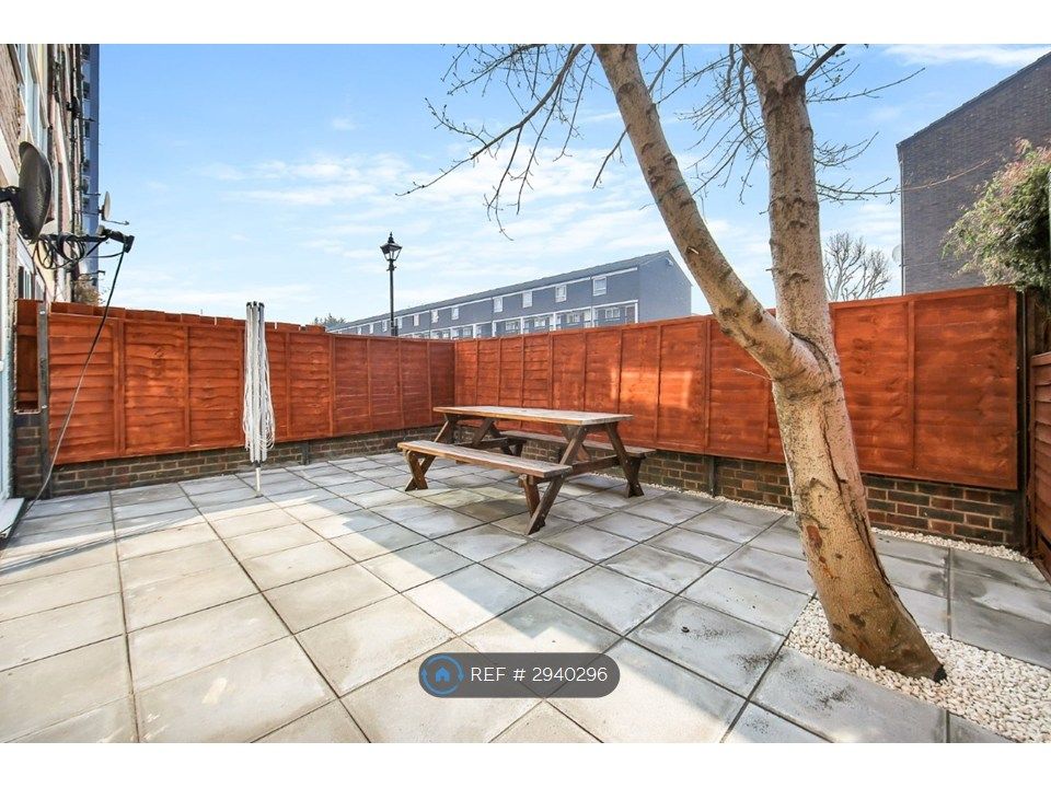 Property photo 3 of 11 Garden