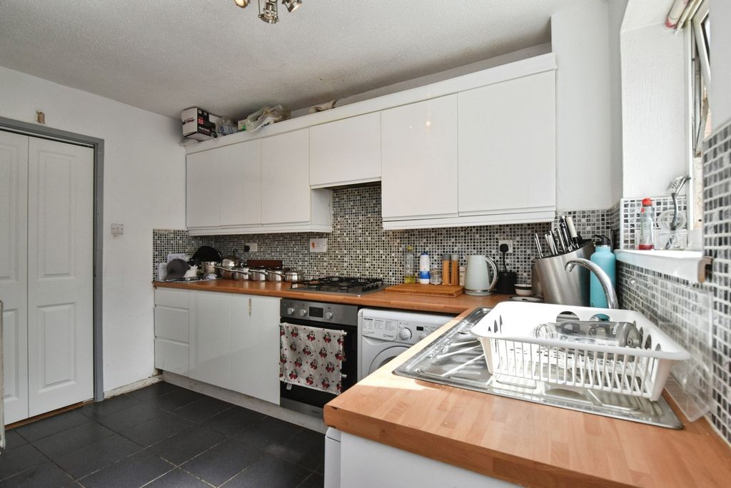 Property photo 2 of 19 Pbox-Img.Jpg