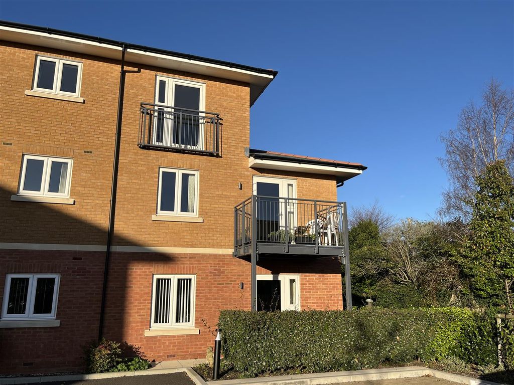 Property photo 1 of 10 The Property