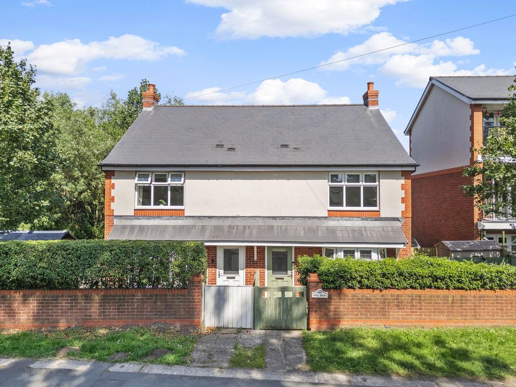 Property photo 1 of 18