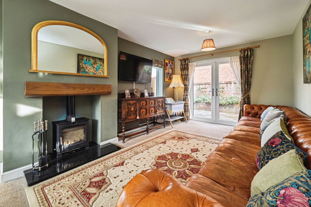 Property photo 3 of 15