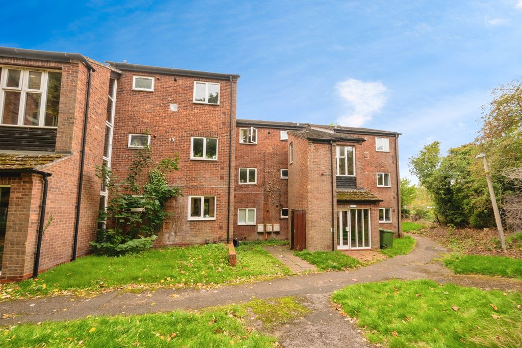 Property photo 2 of 15