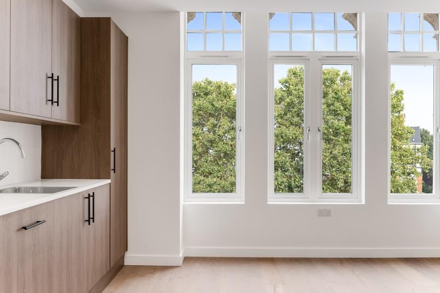 Property photo 3 of 21