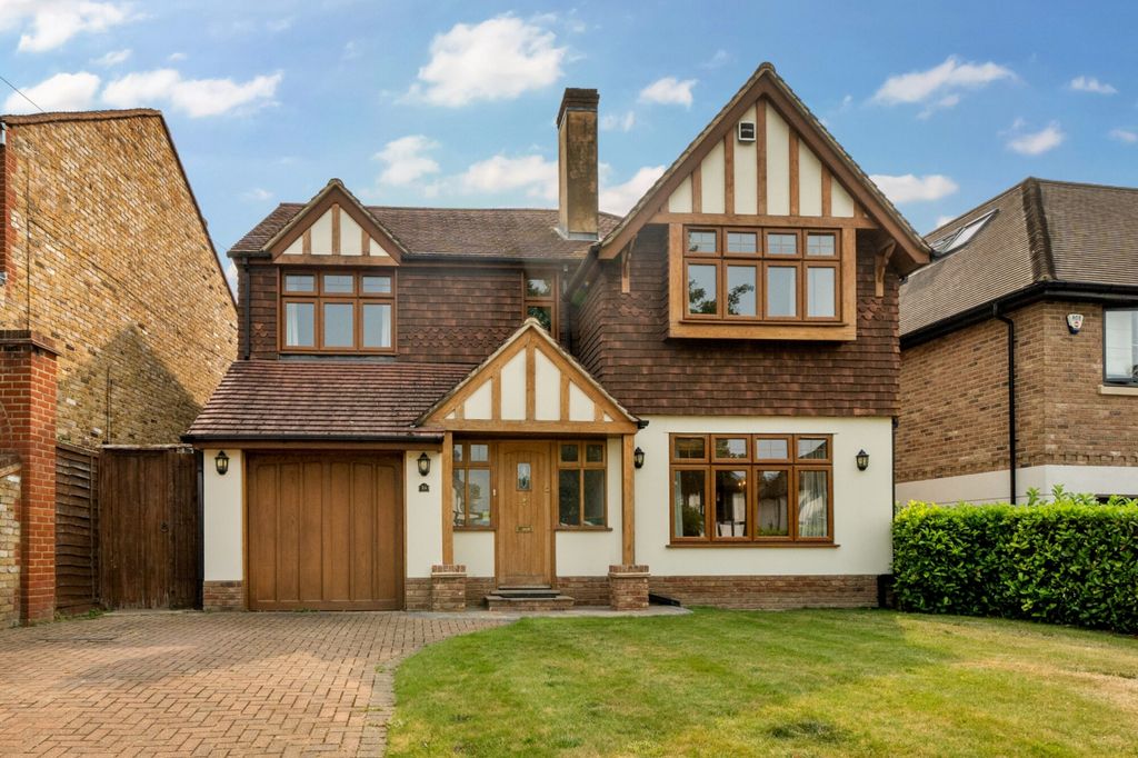 Property photo 1 of 19 External