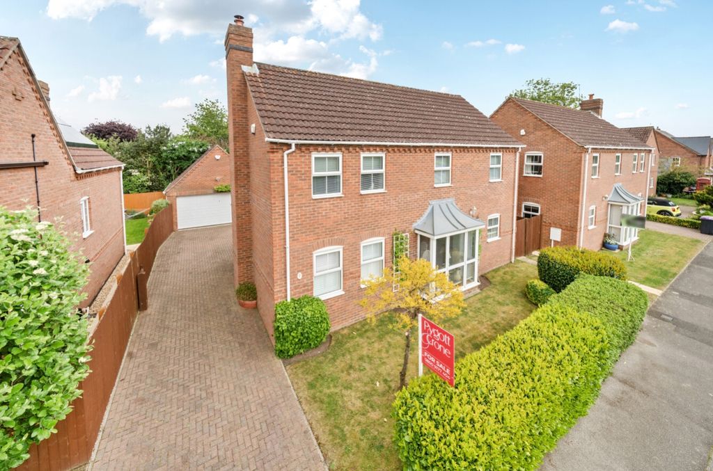 Property photo 1 of 23 2-681A3Dd8ce663-1286225-Arw-2