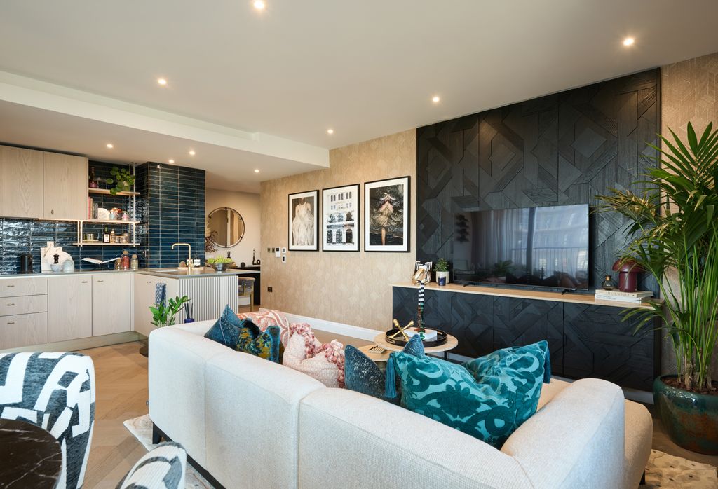 Property photo 2 of 12 Cgy250307-014.Jpg