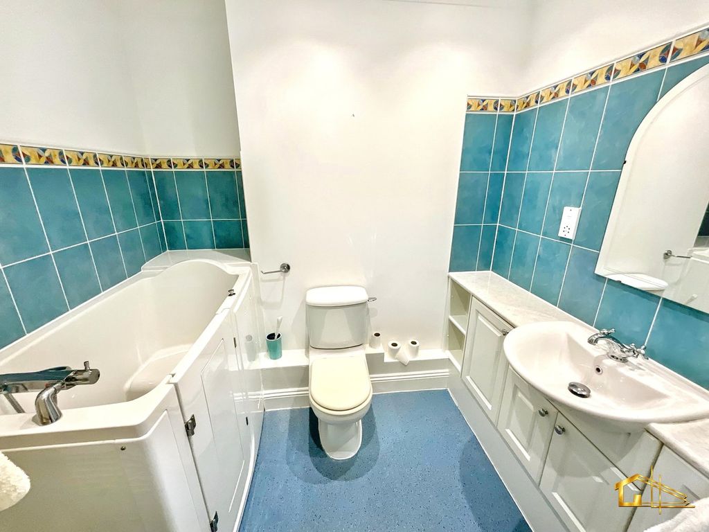 Additional image 9 of 3 bed flat for sale22 Bedford Avenue, Bexhill-On-Sea TN40