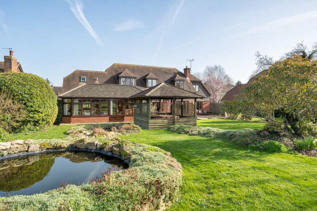 Property photo 1 of 23