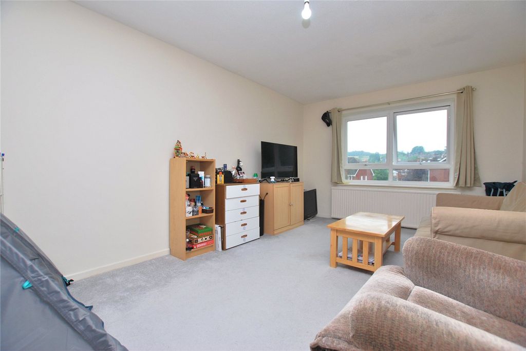 Property photo 3 of 6 Picture No. 14