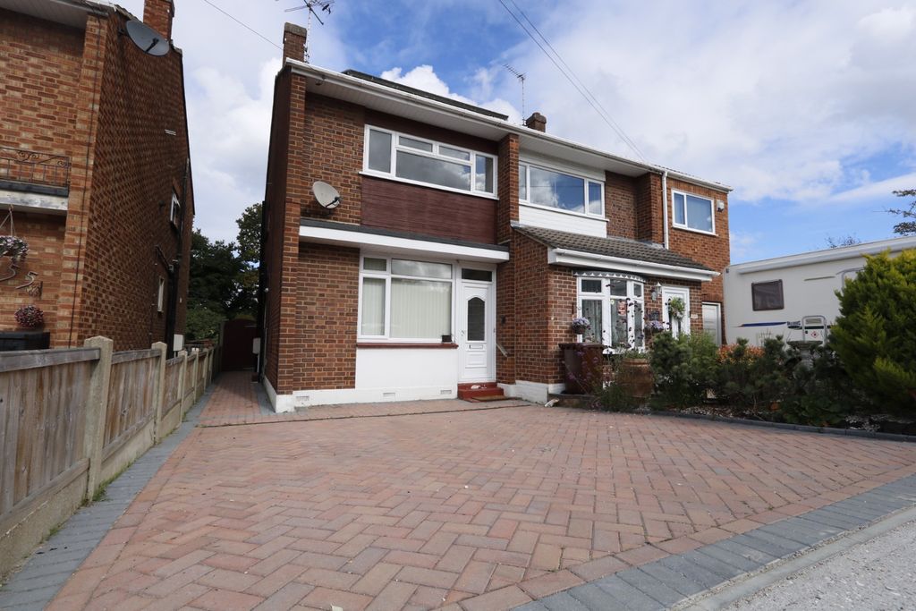 Property photo 1 of 14 4535230