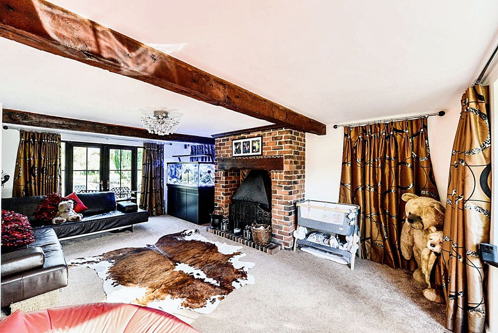 Property photo 3 of 36 Photo 52