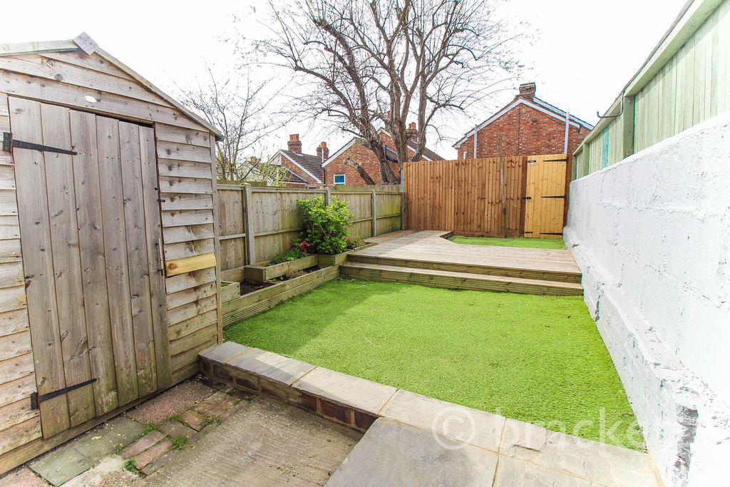 Property photo 2 of 10