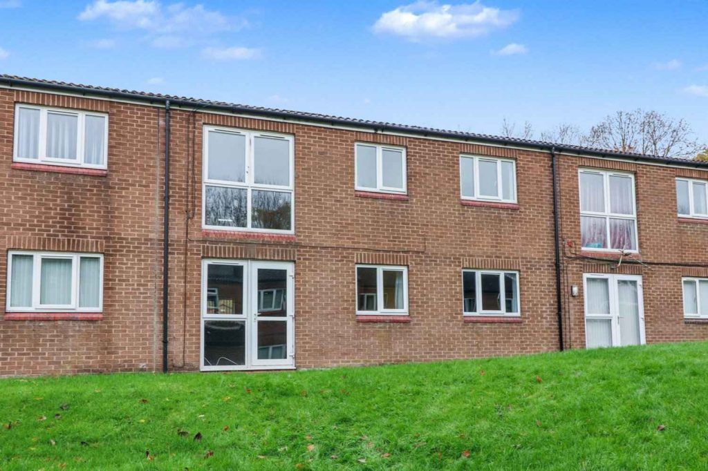 Property photo 2 of 8