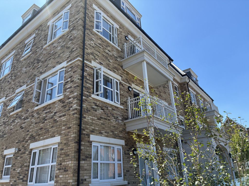 Property photo 2 of 8