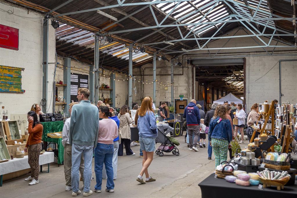 Property photo 2 of 9 Mjp_CH_Chilwell_The_Garage_Market-36 (1).Jpg