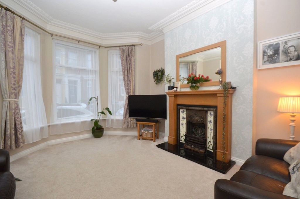 Property photo 2 of 13 2 - Picture No. 07