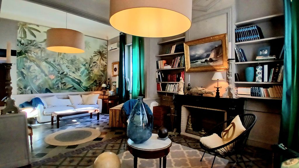 Property photo 3 of 35