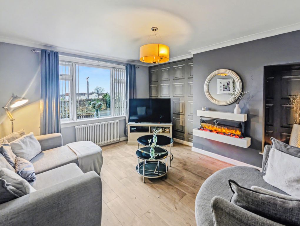 Property photo 3 of 28