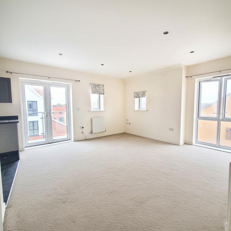 Property photo 3 of 9 Tlc_3d747d33-18A5-4Db7-86Fb-3E69877d050B_8Bc8B9c.J