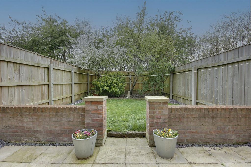 Property photo 3 of 15 Outside