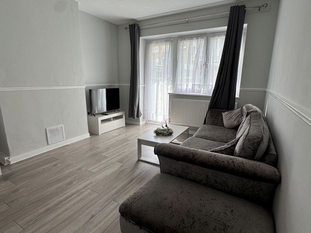 Property photo 3 of 7 Reception Room