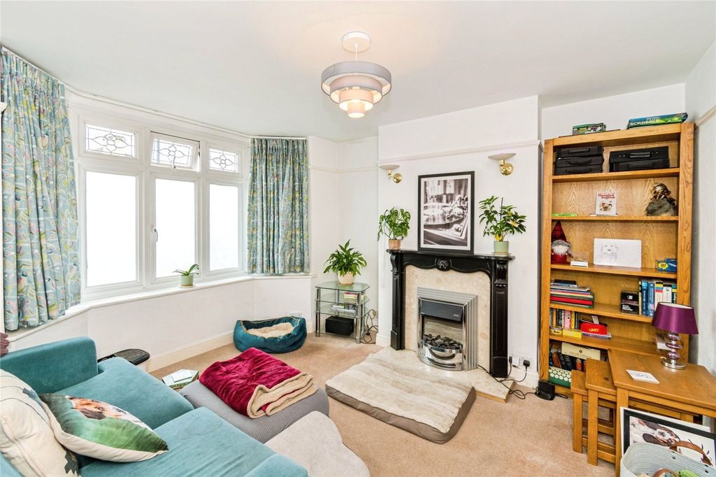 Property photo 2 of 21 Picture No. 28