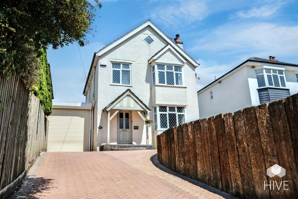 Property photo 1 of 29