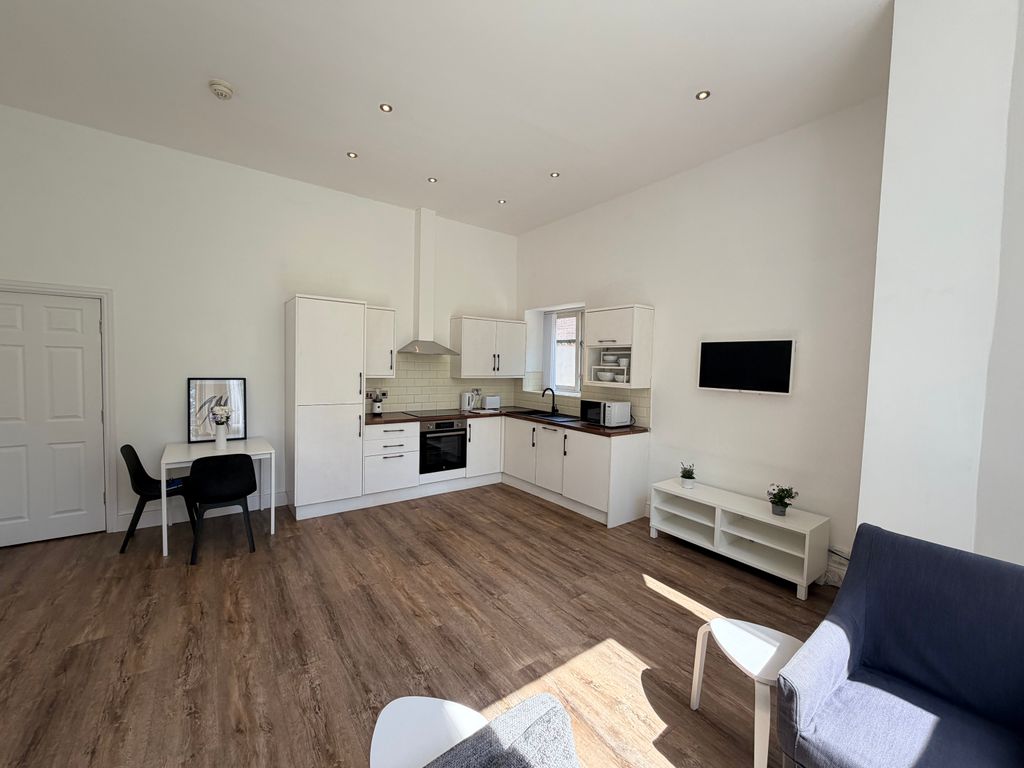 Property photo 3 of 14 Img_1063